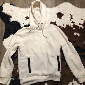 American Eagle men’s fleece hoodie (medium)